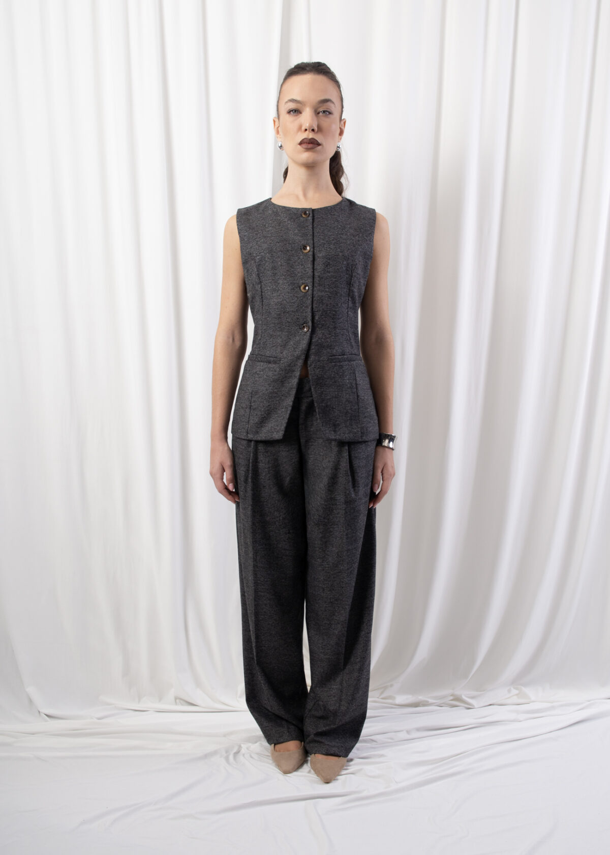Tailored Sleeveless Vest - Image 4