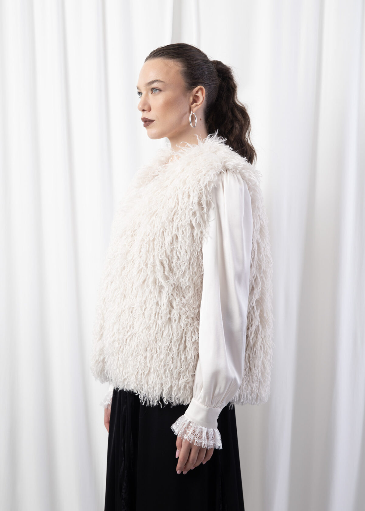 Mongolia Fur Gilet - Image 7