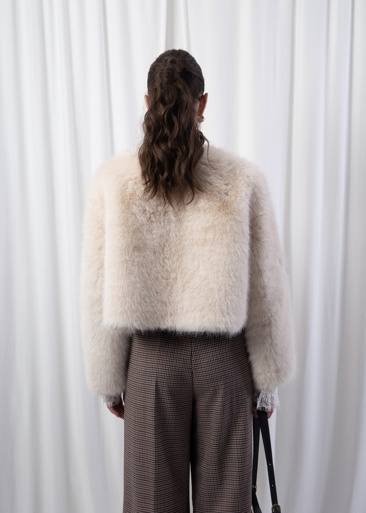Cropped Faux Fur Jacket - Image 4