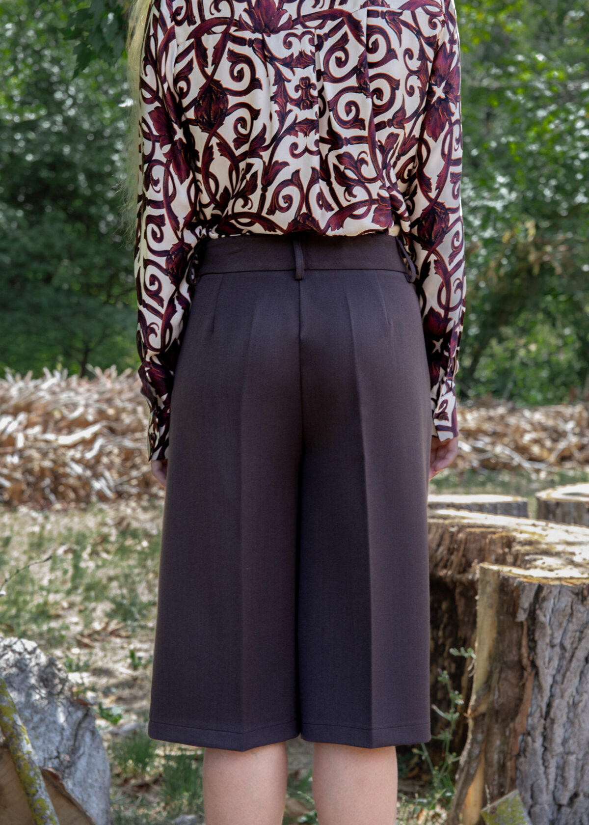 Tailored Bermuda in Deep Brown - Image 4