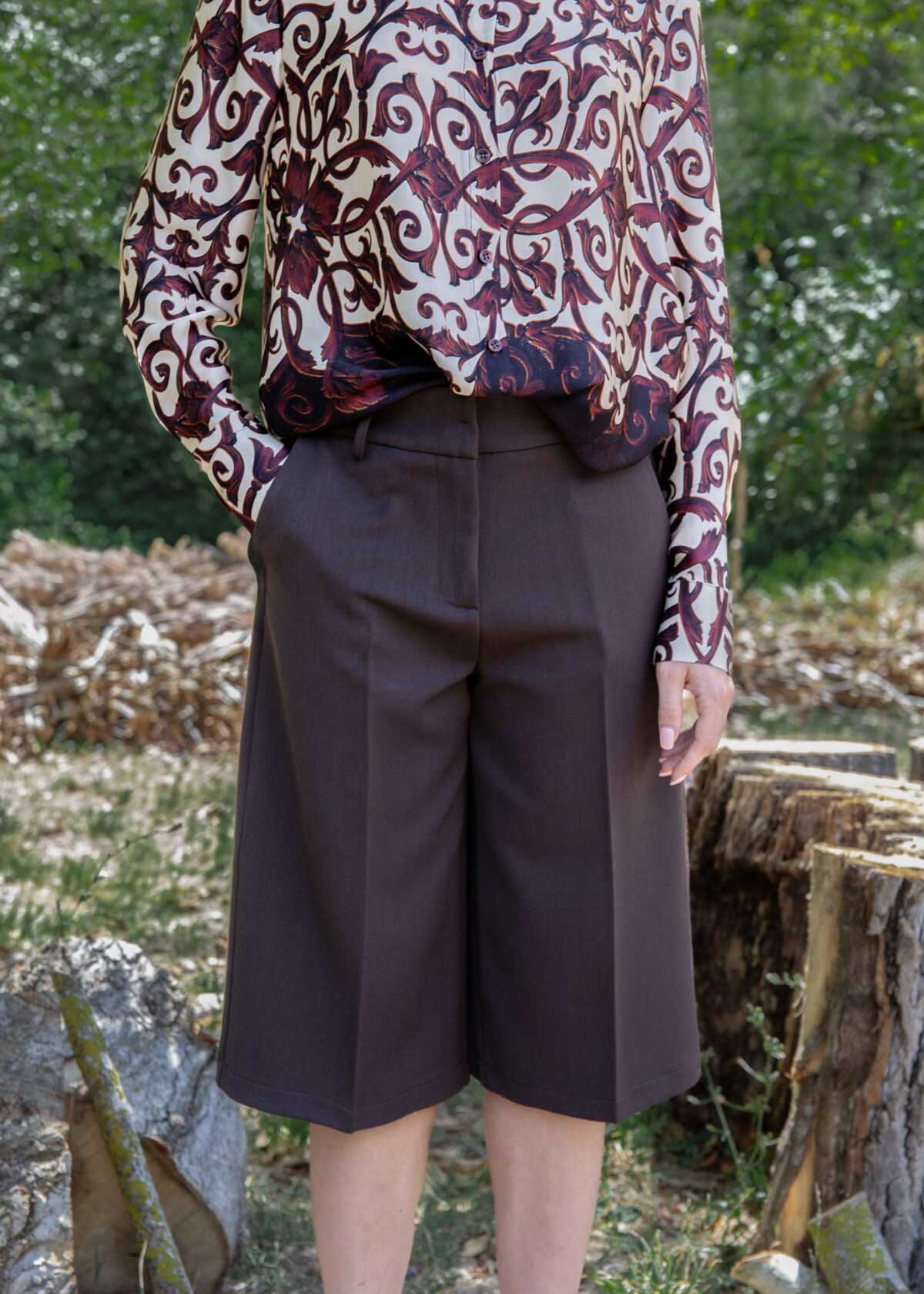 Tailored Bermuda in Deep Brown - Image 2
